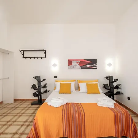 Gaudi - Gueell Holiday home Sant Isidoro (Apulia)